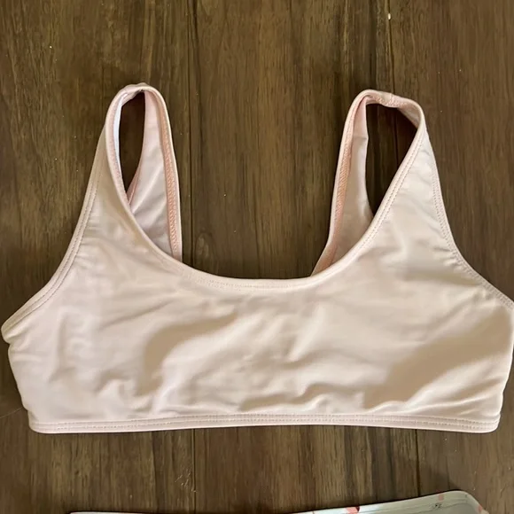 Shein Bathing suit - Picture 2 of 4